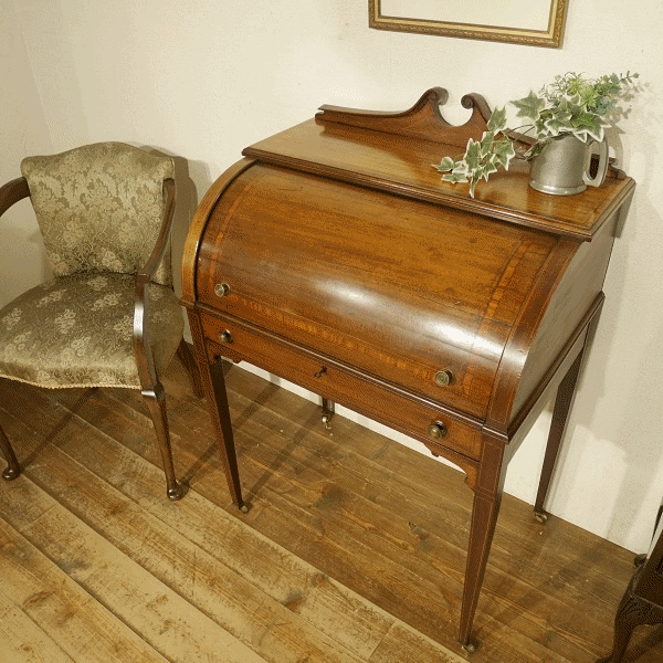 DESK - Q'S ANTIQUES DESK - Q'S ANTIQUES