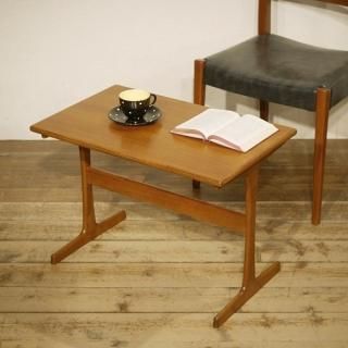 TABLE - Q'S ANTIQUES TABLE - Q'S ANTIQUES