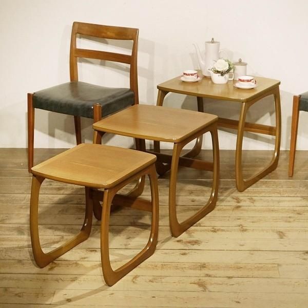 TABLE - Q'S ANTIQUES TABLE - Q'S ANTIQUES