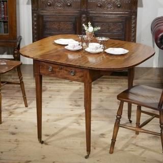 ѹ񥤥ꥹƥȶ 1900ǯ ӥȥꥢ ڥ֥ơ֥Pembroke table˥Хե饤ȥơ֥ B511