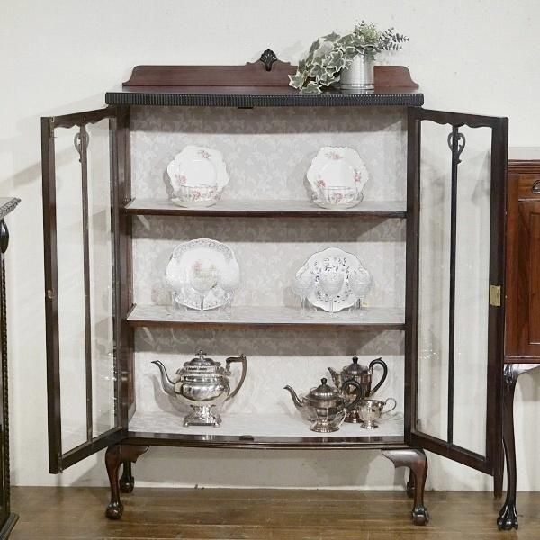 DISPLAY CABINET - Q'S ANTIQUES