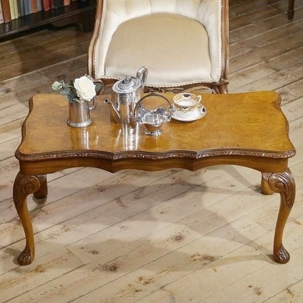 TABLE - Q'S ANTIQUES