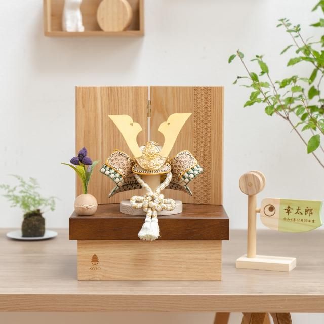 <img class='new_mark_img1' src='https://img.shop-pro.jp/img/new/icons13.gif' style='border:none;display:inline;margin:0px;padding:0px;width:auto;' />ことのオリジナル兜 だいち 青海波 NB収納