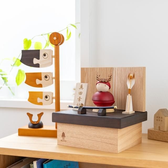 <img class='new_mark_img1' src='https://img.shop-pro.jp/img/new/icons13.gif' style='border:none;display:inline;margin:0px;padding:0px;width:auto;' />ことの木製鎧 真田幸村 収納(鯉のぼり付)