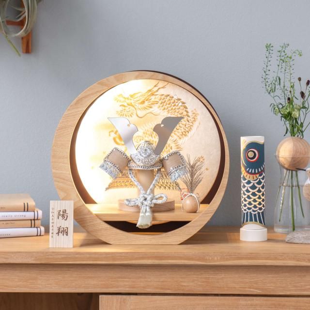 <img class='new_mark_img1' src='https://img.shop-pro.jp/img/new/icons13.gif' style='border:none;display:inline;margin:0px;padding:0px;width:auto;' />ことのオリジナル兜 そら 灯月型飾台 手描龍