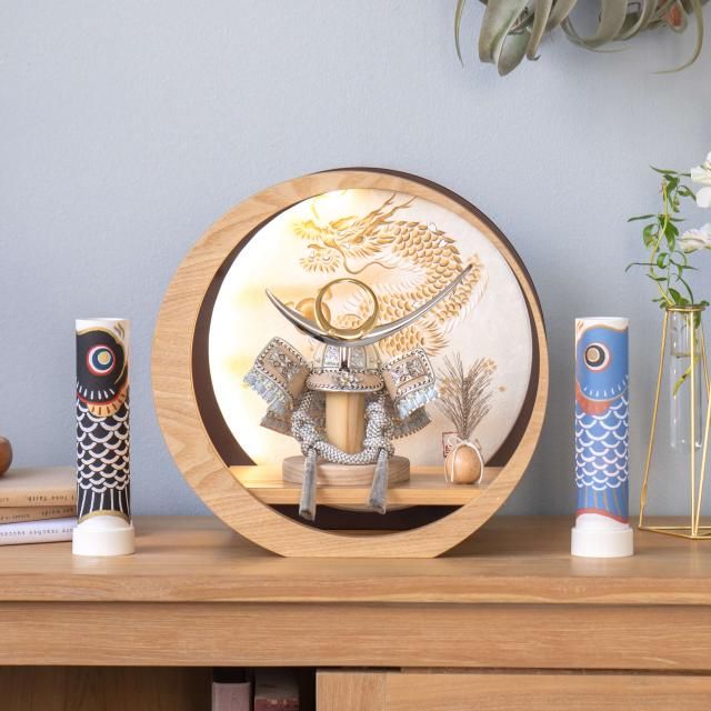 ことのオリジナル兜　上杉謙信　灯月型飾台　手描龍