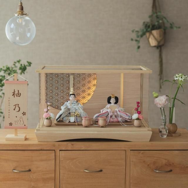 <img class='new_mark_img1' src='https://img.shop-pro.jp/img/new/icons13.gif' style='border:none;display:inline;margin:0px;padding:0px;width:auto;' />ことのひな人形 そら 灯円ケース 円麻の葉NN