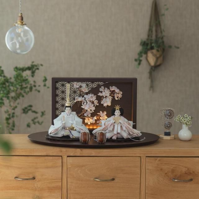 <img class='new_mark_img1' src='https://img.shop-pro.jp/img/new/icons13.gif' style='border:none;display:inline;margin:0px;padding:0px;width:auto;' />ことのひな人形 ゆき 灯衝立 桜 B