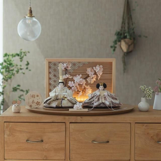 <img class='new_mark_img1' src='https://img.shop-pro.jp/img/new/icons13.gif' style='border:none;display:inline;margin:0px;padding:0px;width:auto;' />ことのひな人形 つき 灯衝立 桜 N