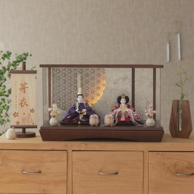 <img class='new_mark_img1' src='https://img.shop-pro.jp/img/new/icons13.gif' style='border:none;display:inline;margin:0px;padding:0px;width:auto;' />ことのひな人形 あかね 灯円ケース 円麻の葉 銀B