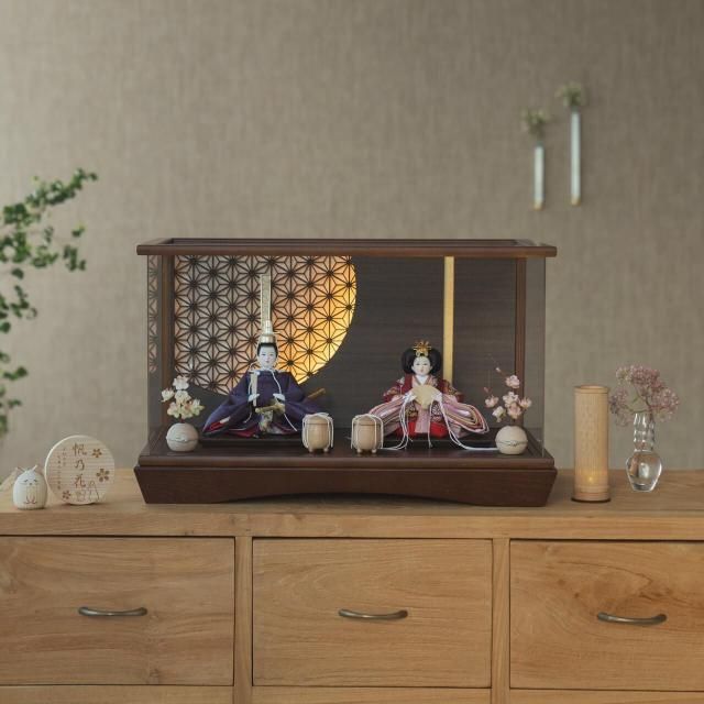 <img class='new_mark_img1' src='https://img.shop-pro.jp/img/new/icons13.gif' style='border:none;display:inline;margin:0px;padding:0px;width:auto;' />ことのひな人形 あかね 灯円ケース 円麻の葉 BB