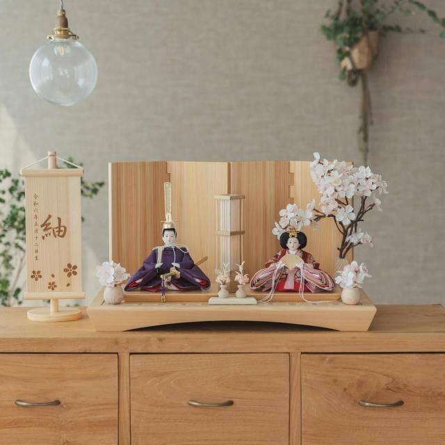 <img class='new_mark_img1' src='https://img.shop-pro.jp/img/new/icons13.gif' style='border:none;display:inline;margin:0px;padding:0px;width:auto;' />ことのひな人形 あかね 円平台 桧 無地