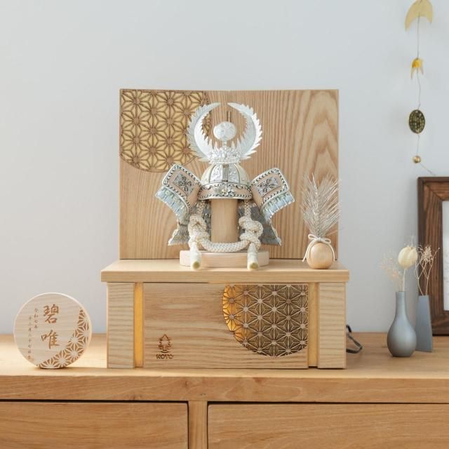 <img class='new_mark_img1' src='https://img.shop-pro.jp/img/new/icons13.gif' style='border:none;display:inline;margin:0px;padding:0px;width:auto;' />ことのオリジナル兜 徳川家康 灯収納 円麻の葉 N