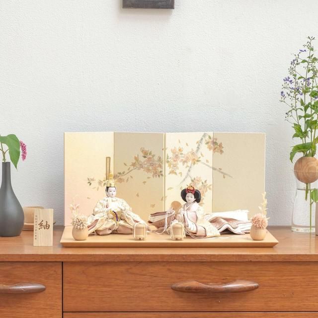 <img class='new_mark_img1' src='https://img.shop-pro.jp/img/new/icons20.gif' style='border:none;display:inline;margin:0px;padding:0px;width:auto;' />【早割】ことの平安ひな つき 手描桜 平台