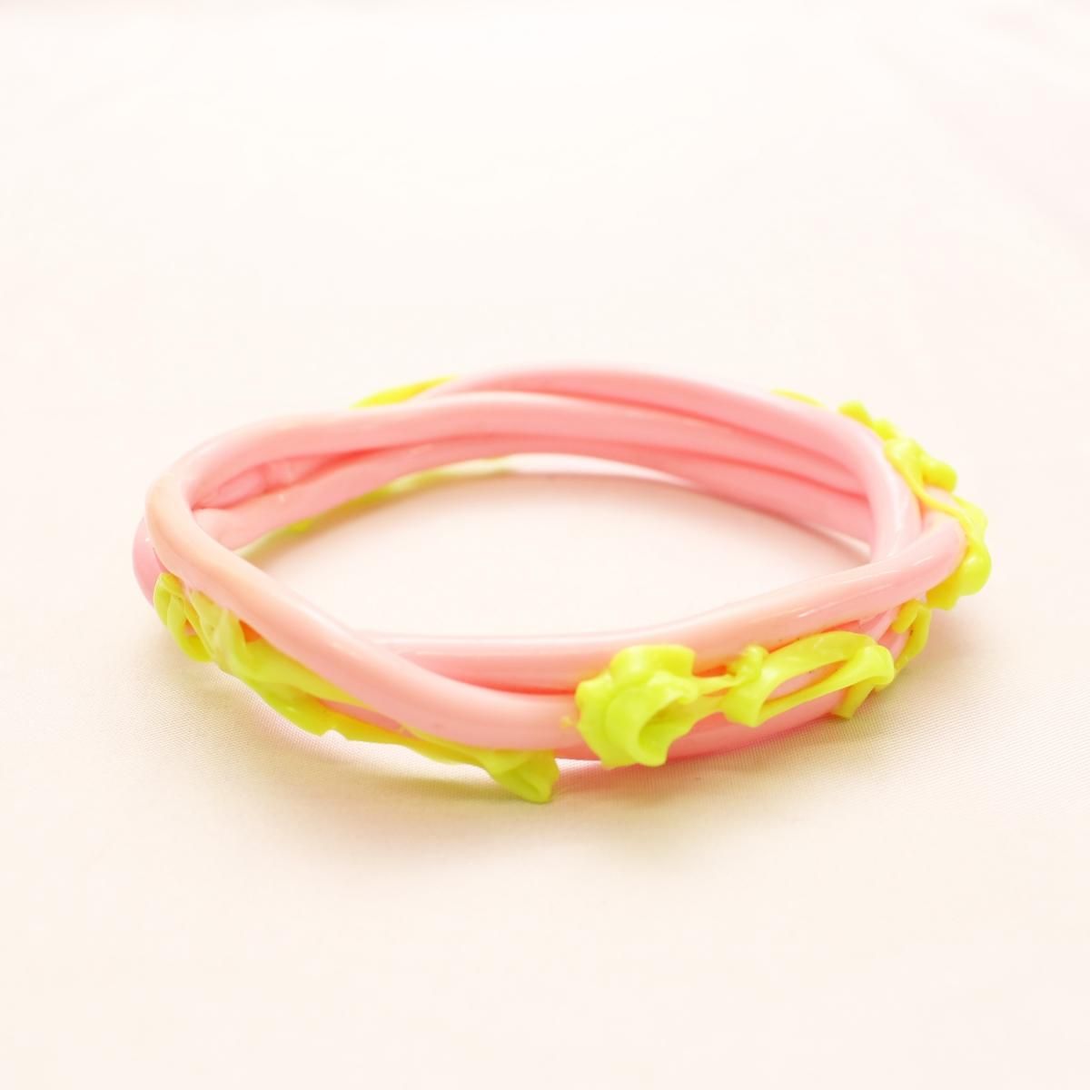  wrist bandsPINKLIME