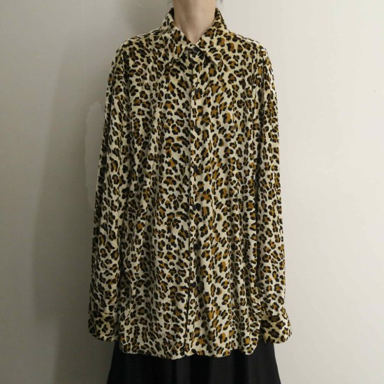 【A.L.S】loose silhouette leopard pattern velours shirt