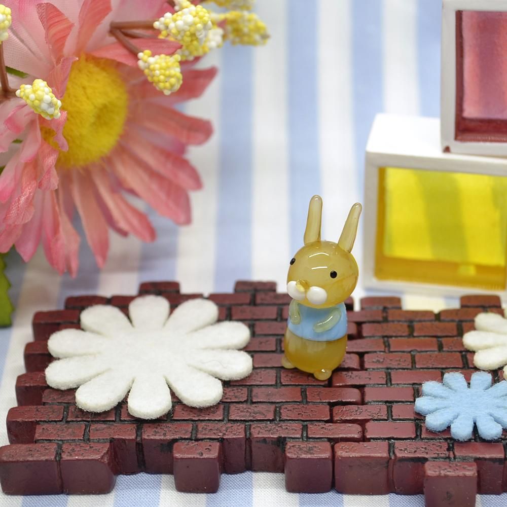 ガラス細工｜童話｜ネザーランドドワーフBL｜フォーカートグラスワークス