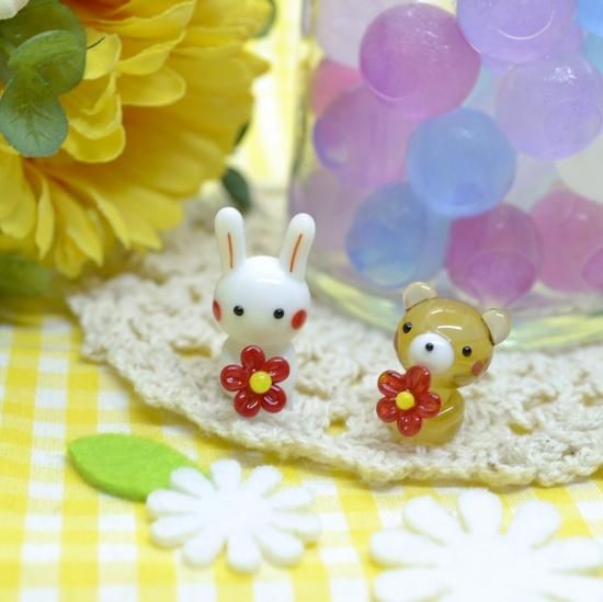 ガラス細工｜お花をどうぞうさぎ｜フォーカートグラスワークス