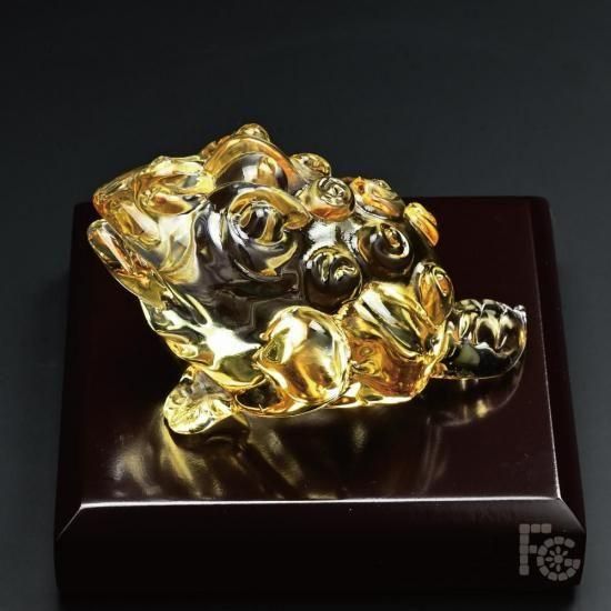 ガラス細工　こはく ガラス細工｜神獣｜縁起｜銭蛙(ゼニガエル)琥珀｜フォーカート