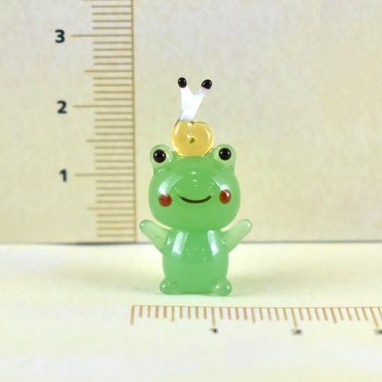 カエルカップル　ガラス細工　ミニチュア ガラス細工｜カエルとでんでん虫｜フォーカートグラスワークス