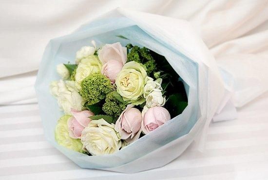 R様 ハンドメイドブーケ おまとめ 季節のおまかせブーケ M - すみれ花店 Online Shop