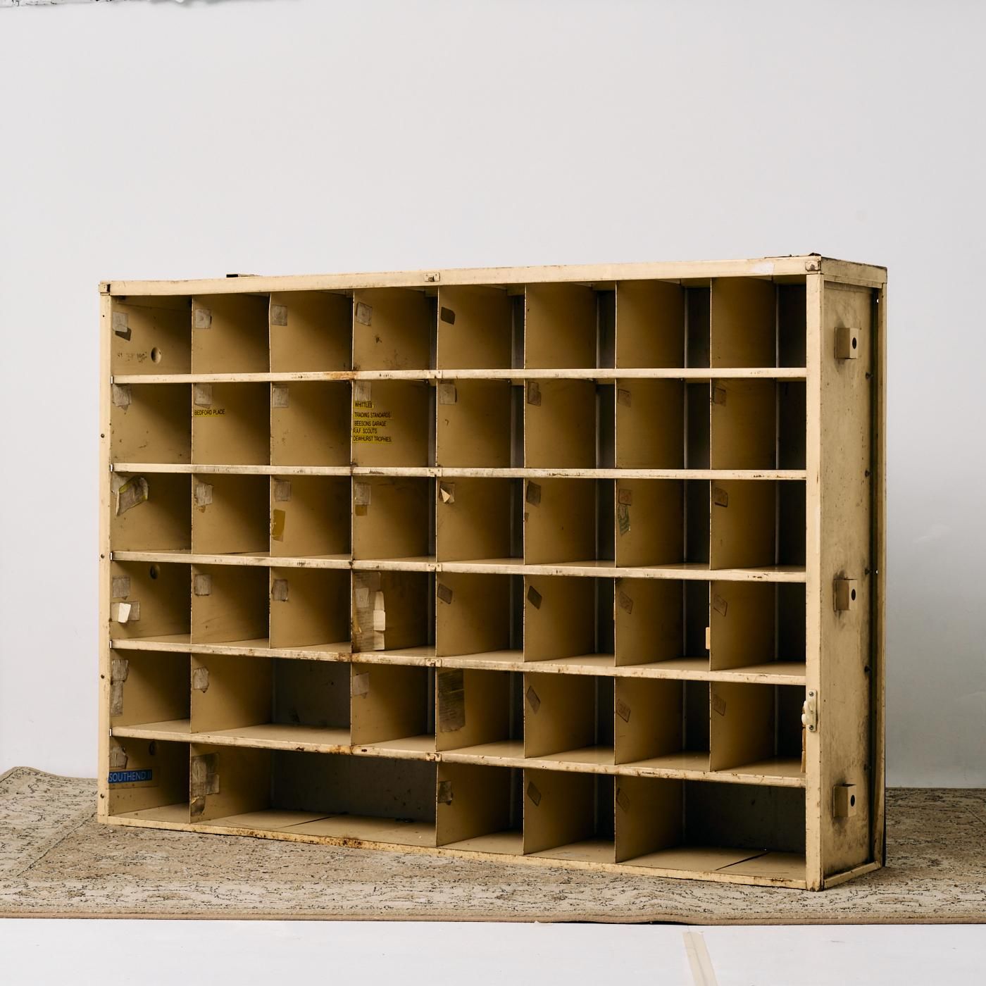 Wall Cabinet / ウォールキャビネット〈棚・壁掛け・ショー