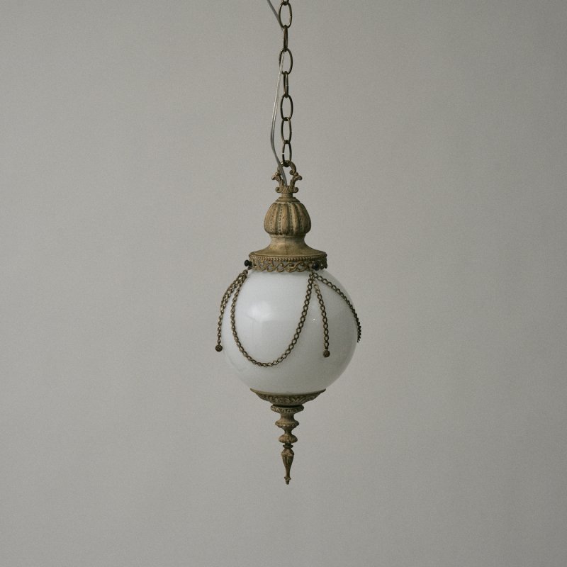 VINTAGE PENDANT LAMP A <br> ヴィンテージ ガラスペンダントランプ 