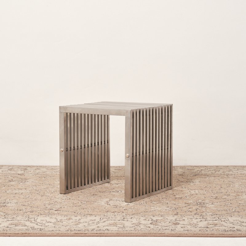 METAL SIDE TABLE<br>ヴィンテージ メタルザイドテーブル A