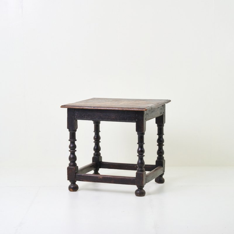 SQUARE TABLE<br>ヴィンテージ 