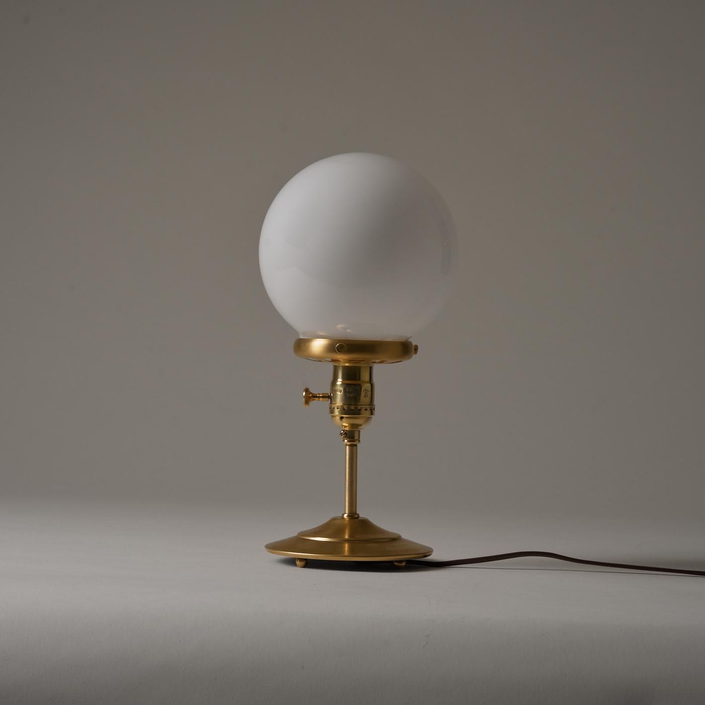 OSL081-WH GLASS SHADE STAND LIGHT - POINT NO.39｜東京｜五反田