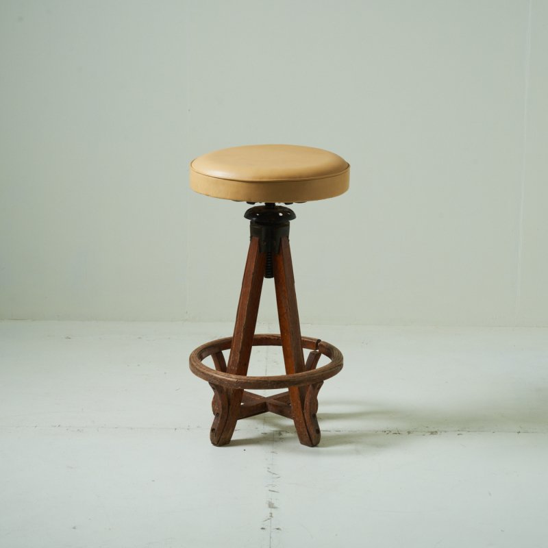 WOOD STOOL<br>ơ åɥġ