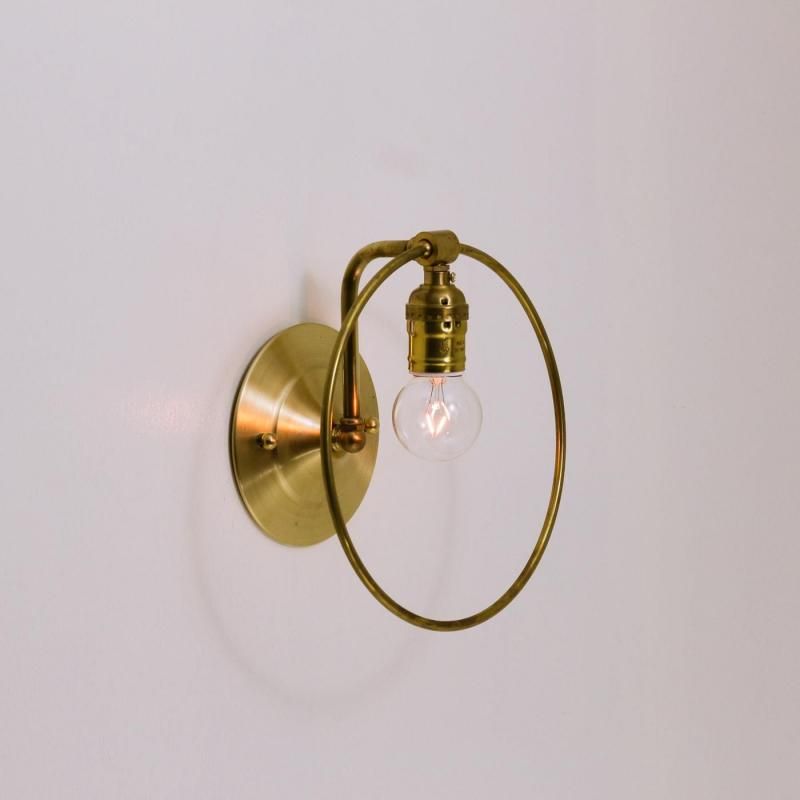 <img class='new_mark_img1' src='https://img.shop-pro.jp/img/new/icons14.gif' style='border:none;display:inline;margin:0px;padding:0px;width:auto;' />OBL026<br>HOOP BRACKET LAMP / 﫥աץ֥饱åȥ
