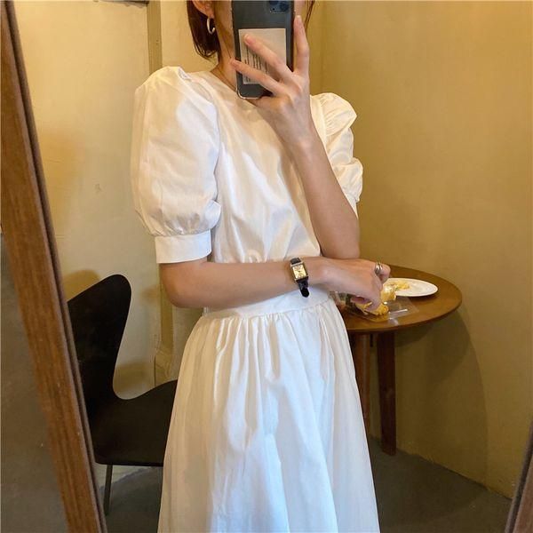 ワンピース 背中あき パフスリーブ 肌見せ バッグボタン ミモレ丈