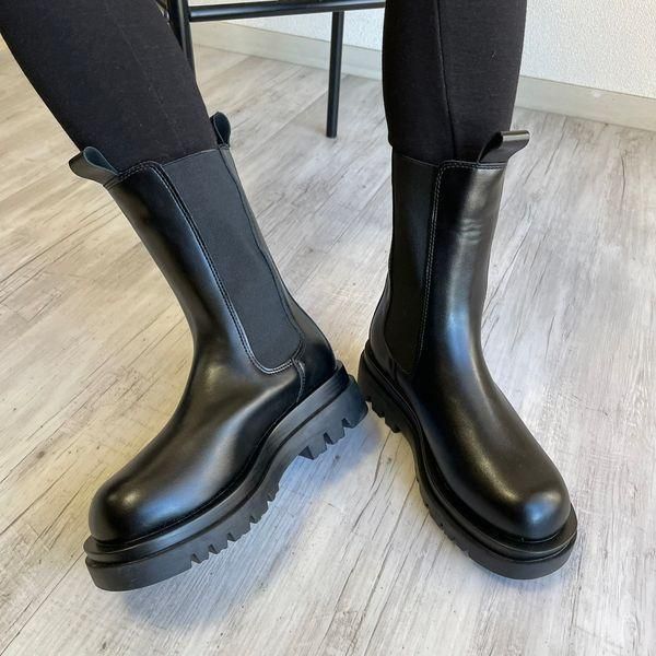 【極美品】◾️DIANA◾️ミドルブーツ◾️サイドジップ◾️トラックソール◾️厚底◾️レザー 片足300g】超軽量ボールチェーンサイドゴアブーツ | アルテミス by