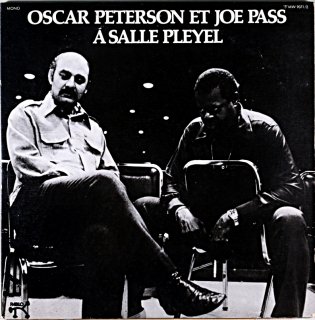 OSCAR PETERSON ET JOE PASS / A SALLE PLEYEL 2