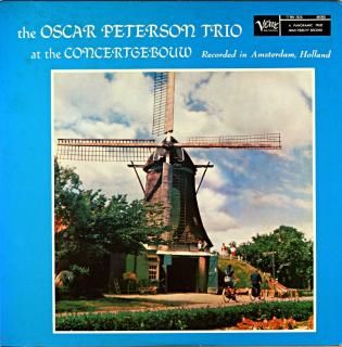 THE OSCAR PETERSON TRIO AT THE CONCERTGEBOUW