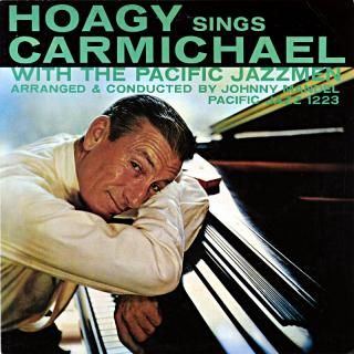 HOAGY SINGS CARMICHAEL