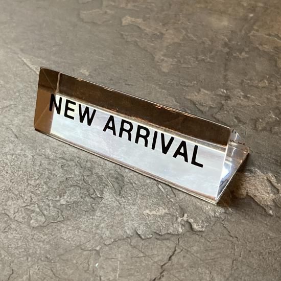 サインプレート特小 NEW ARRIVAL クリアー - Focus on Display Store