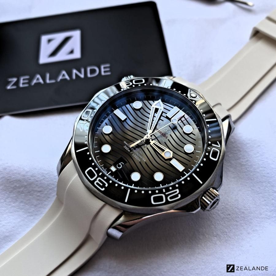 ラバーベルト：オメガシーマスター OMEGA Seamaster Diver 300m Co-Axial 42mm Black Ceramic用