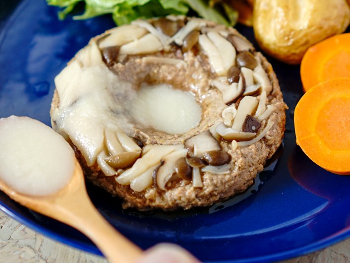 クラフトハンバーグ「いろいろ木野子」：十勝ハーブ牛 + 重たく詰めた玉葱ソース イメージ4
