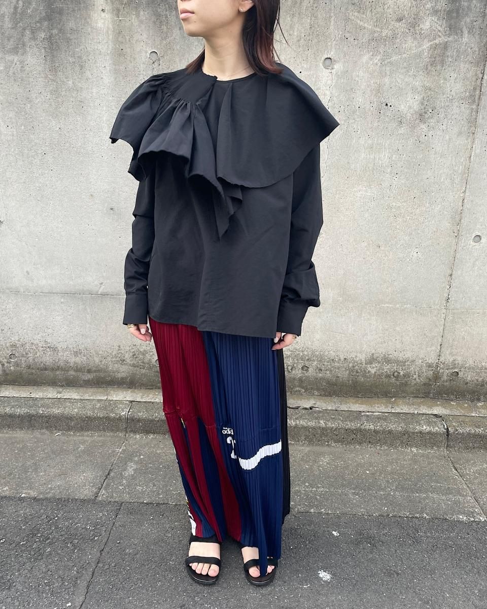 RENATA BRENHA>「大人の黒」か「華やかなスポーツ」か、それが RENATA BRENHA>「大人の黒」か「華やかなスポーツ」か、それが