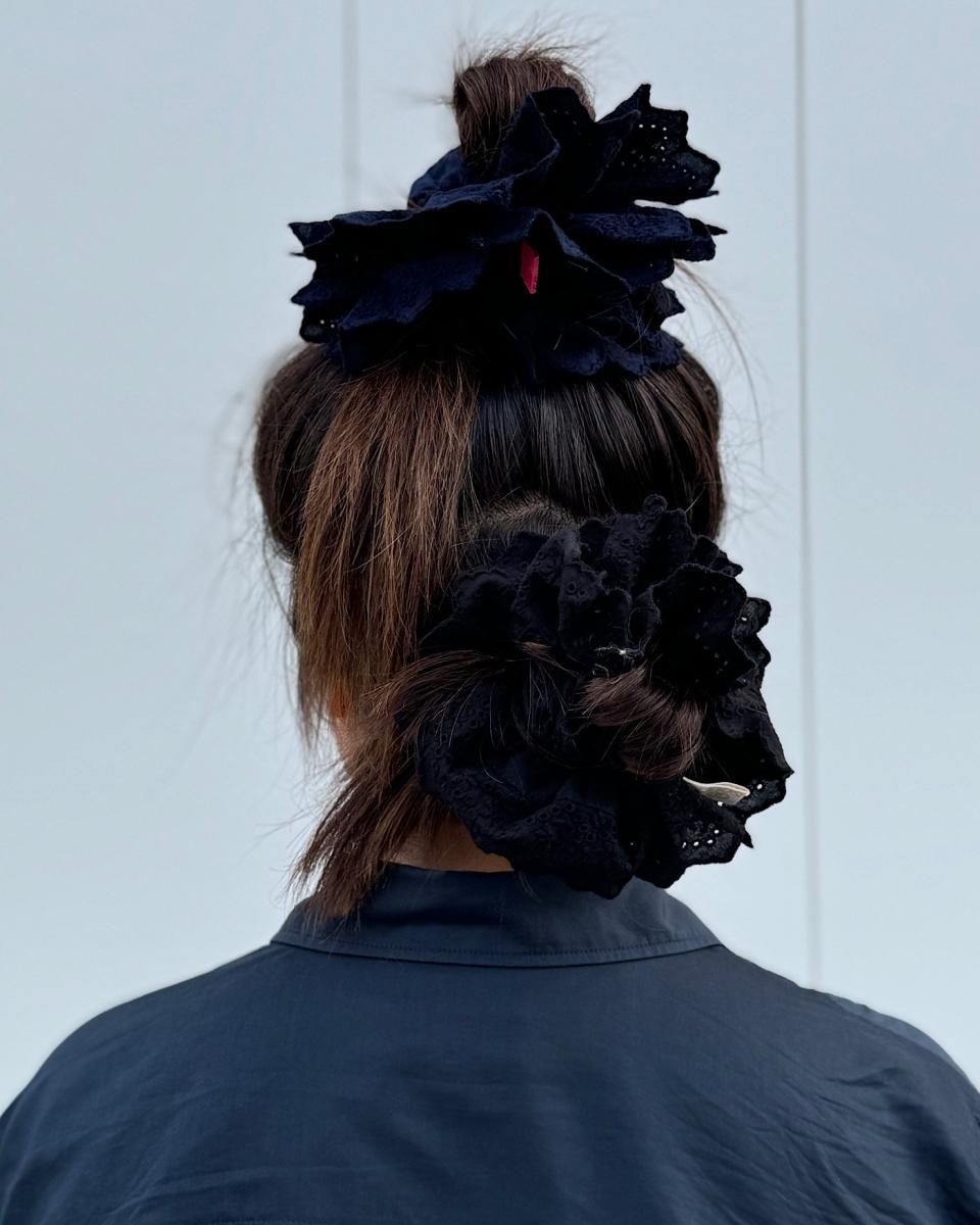 GOOD SQUISH　シュシュ　BLUMBERGー黒 - ¥10,230