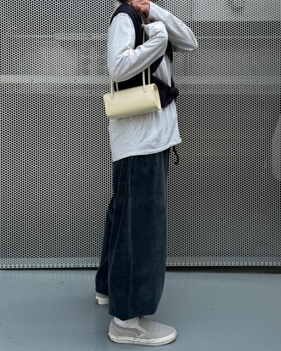 日本未入荷☆Leather-Trimmed Canvas CrossBody Ecru SHOES & BAGS | THE SHE