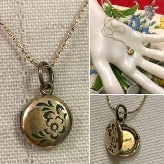 40s 非常に小さい ロケットペンダント 12金GF ロケット 40s 非常に小さい ロケットペンダント 12金GF ロケット