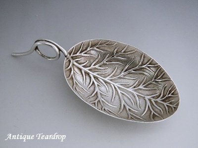純銀製　1800年頃　バーミンガム製　リーフ型　ティ—キャディスプーン