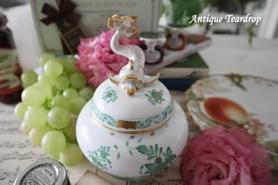遺品整理◼️蔵からアンティークな年代のステキなお花のお皿が出て来ました。茶器？ 遺品整理◼️蔵からアンティークな年代のステキなお花のお皿が