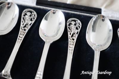ピアス細工のサーヴィングスプーン② 純銀製 1889年 ロンドン製 ピアス細工 天使紋 ティースプーン6本