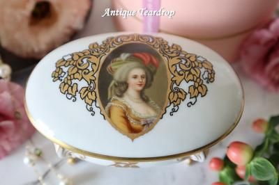 完品　美品　ローゼンタール　振り返る猫のフィギリン　ドイツ　ヴィンテージ 完品 美品 ローゼンタール 振り返る猫のフィギリン ドイツ