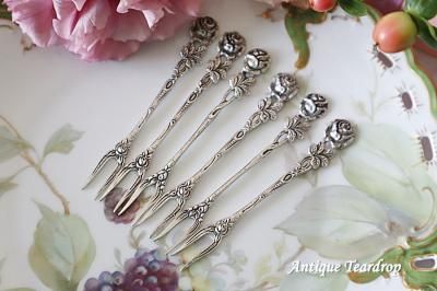 【ドイツ】 薔薇のピックフォーク 6本 / レリーフのホルダー【純銀】 ドイツ】 薔薇のピックフォーク 6本 / レリーフのホルダー【純銀】