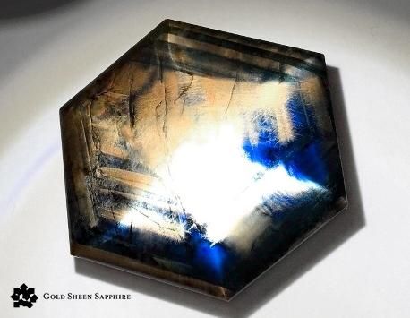 バイカラー・ゴールドシーンサファイア 42.997ct (発見者発行 バイカラー・ゴールドシーンサファイア 42.997ct (発見者発行